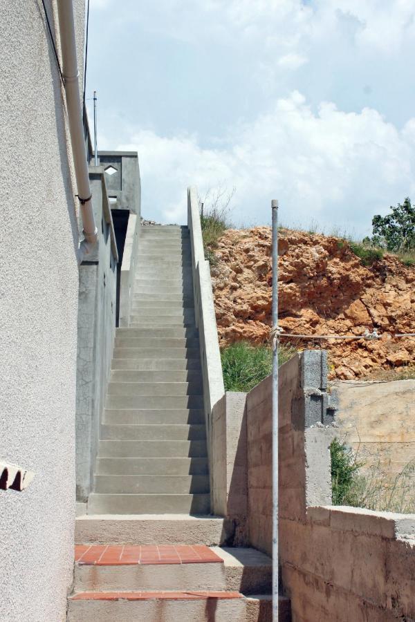 Apartment Metajna 6351A エクステリア 写真